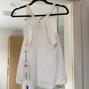 White Alo shape tank